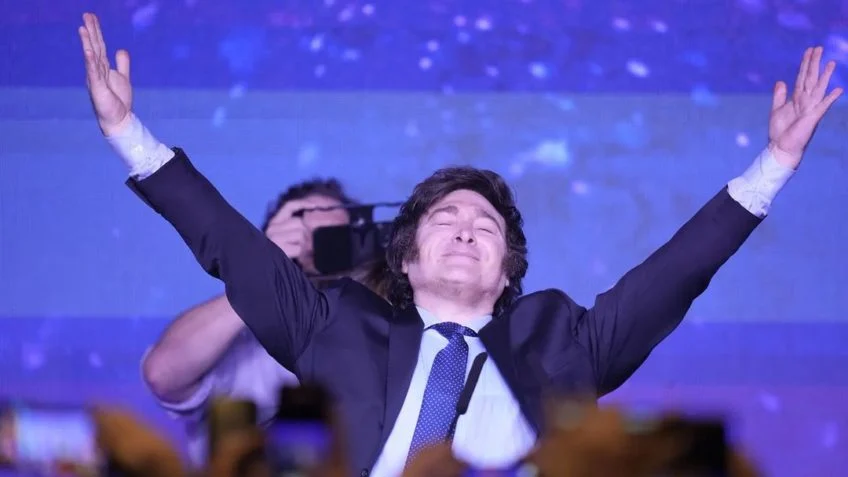  Javier Milei é eleito presidente da Argentina com pauta ultraliberal e discurso radical antipolítica