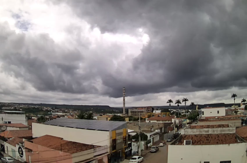  Inmet emite alertas de chuvas e ventos intensos para Sertão e Agreste de Pernambuco