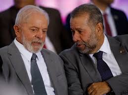 Aliados pressionam Lula por demissão de Lupi e PDT ameaça deixar governo