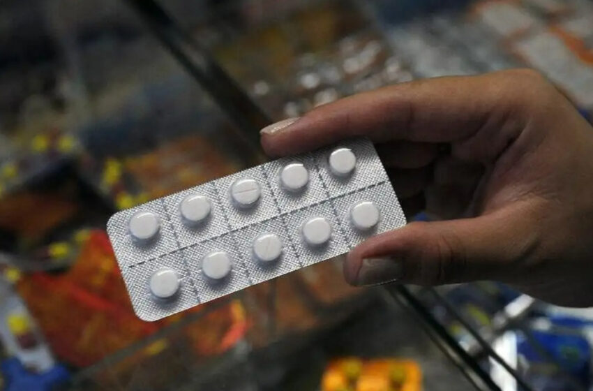  Possível reação do Brasil a tarifaço pode afetar preços de remédios