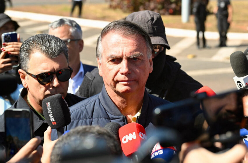  “Eu tenho vergonha de usar tornozeleira”, diz Bolsonaro