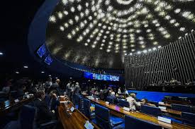  Senado votará nesta quarta-feira (27) projeto contra adultização de crianças nas redes
