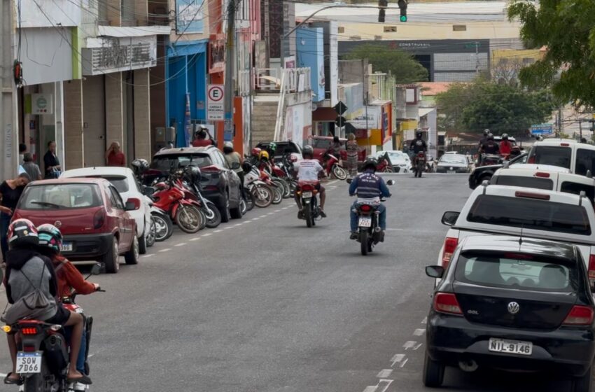  População de Araripina opina sobre a ideia do governo de acabar com a obrigatoriedade do cidadão passar pela autoescola para requerer a CNH