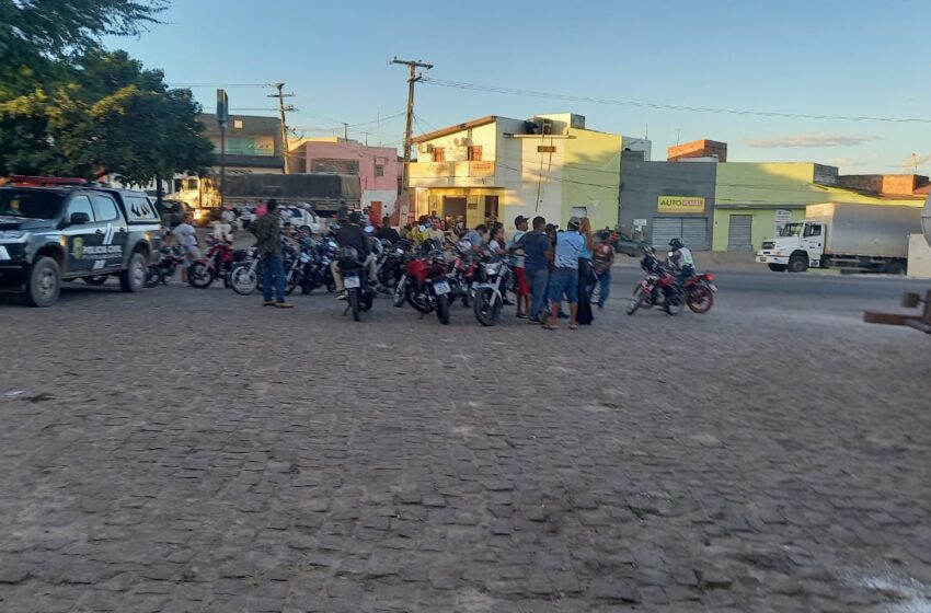  Polícia recupera moto roubada e prende ladrão que assaltou motorista de aplicativo em Araripina