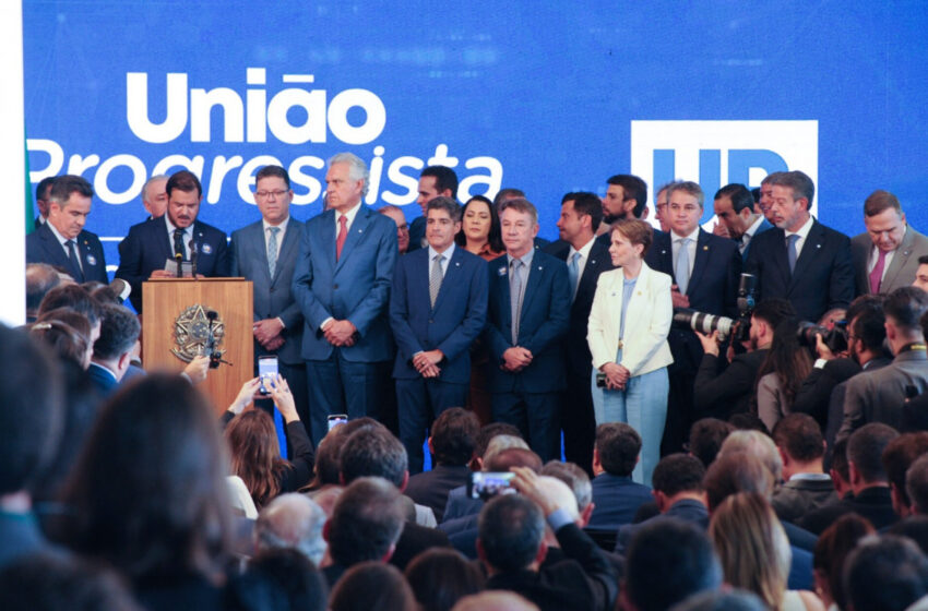  União Brasil e PP anunciam saída do governo Lula e ameaçam punir quem não sair