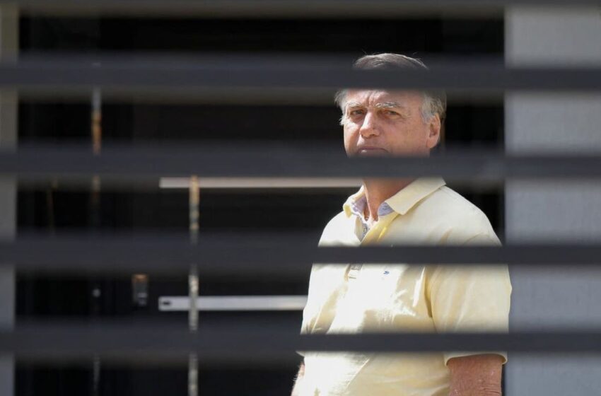  Bolsonaro relata temor de ficar preso na Papuda, mas aliados apostam em outros cenários
