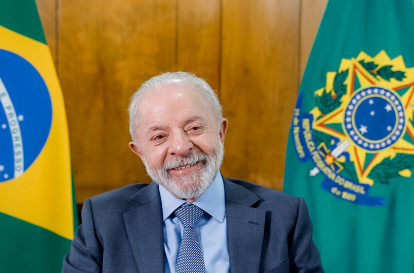  Em entrevista ao New York Times, Lula diz que soberania e democracia são inegociáveis