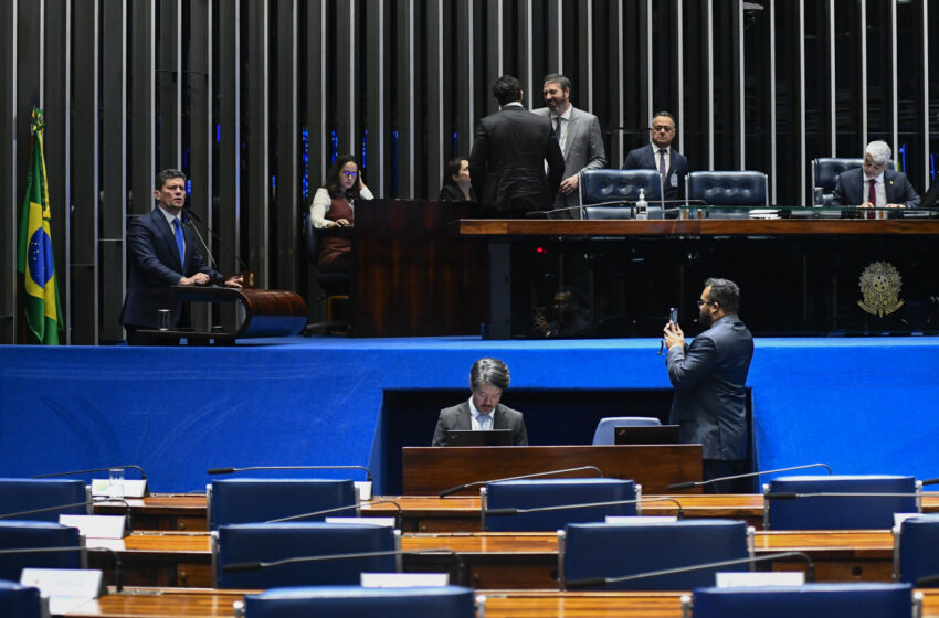  Senado aprova aumento de pena para quem fornecer drogas ou bebidas a menores