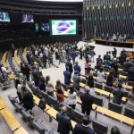 Alcolumbre marca votação da PEC pelo fim da 6×1 para quarta-feira
